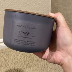 Aromascape Strength Candle