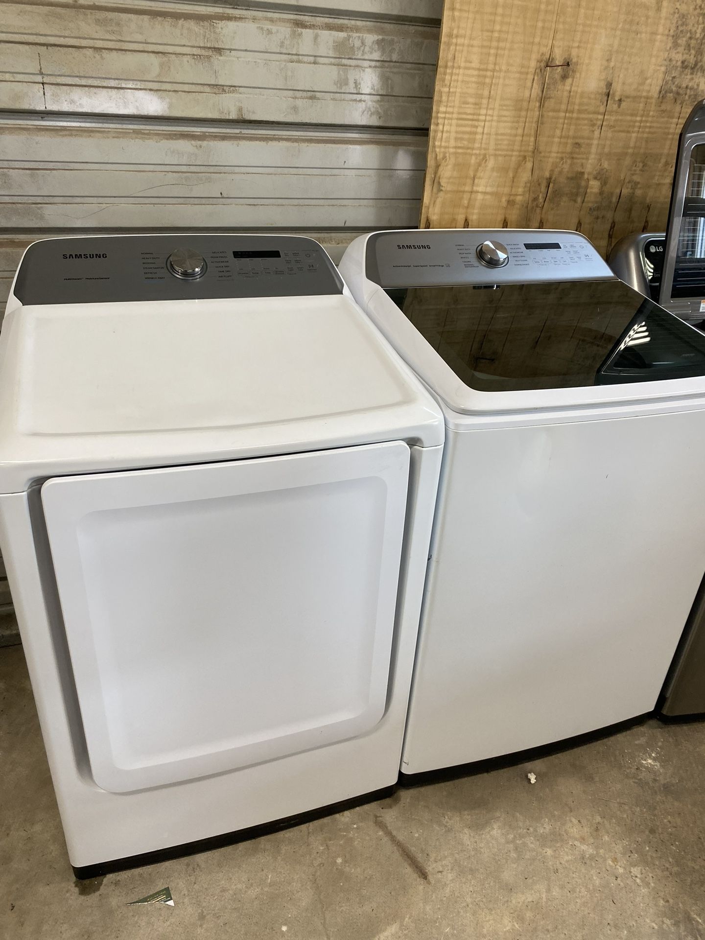 Samsung Washer With Agitator  &  Gas Dryer (GAS)