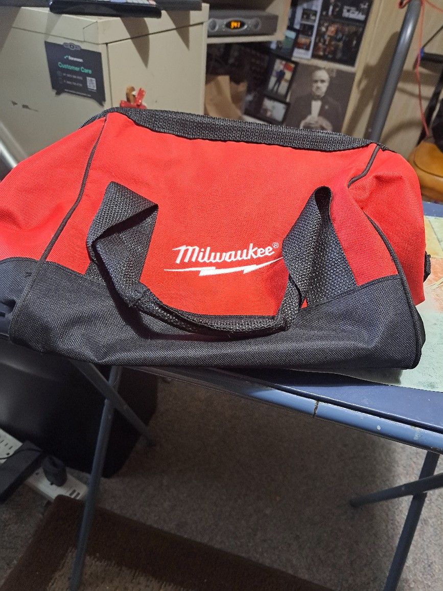 Milwaukee Bags