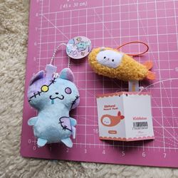 Zombiz Cat Plush Mascot Keychain + Ebifurai Mascot Plush Freebie 