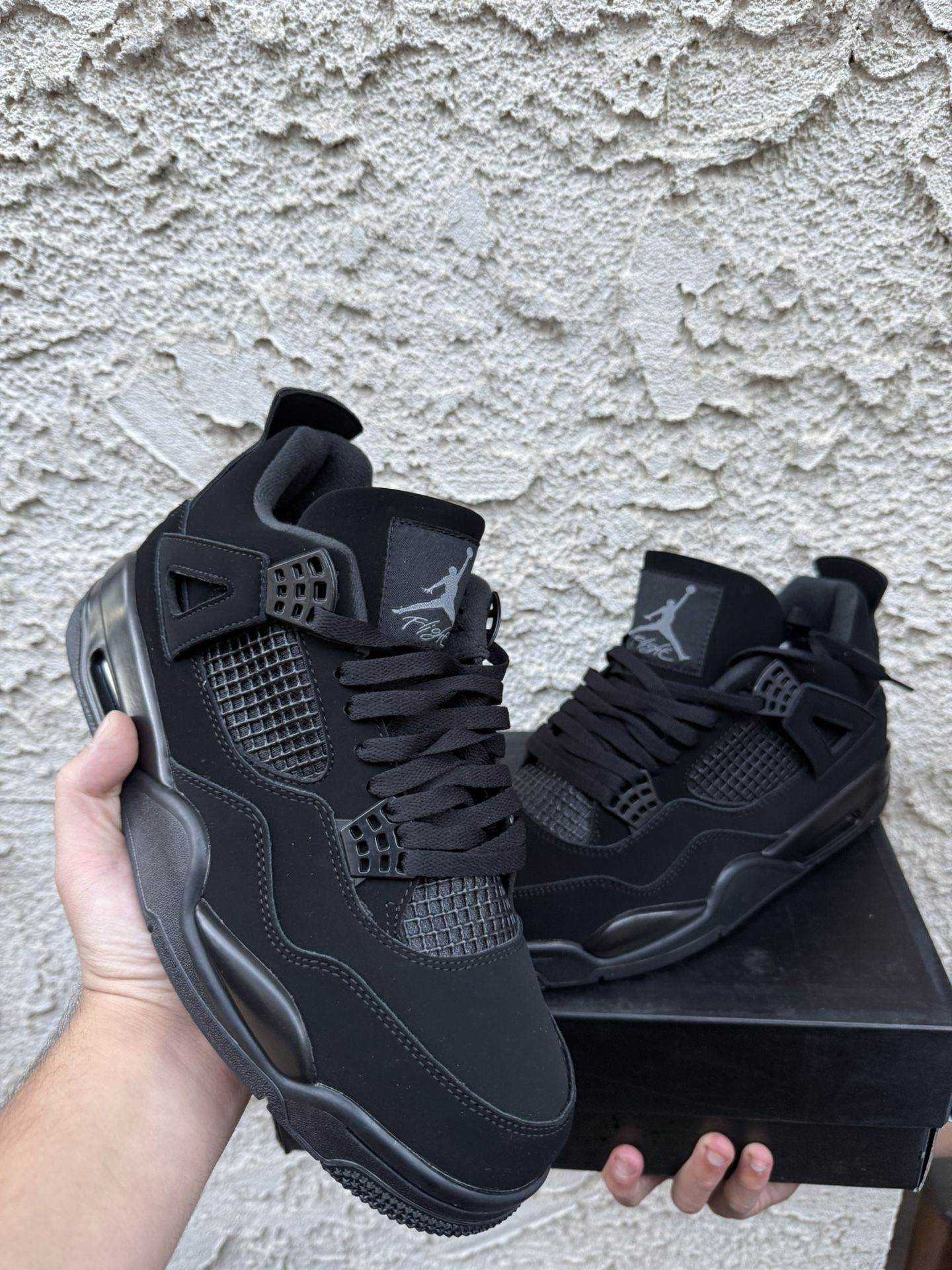 Nike Air jordan 4 retro Black Cat Size 7,7.5,8,8.5,9,9.5,10,10.5,11,12