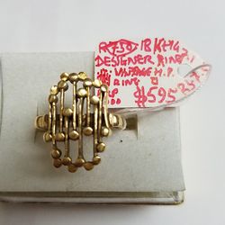 18k Yellow Gold Designer Ring Size 7.5