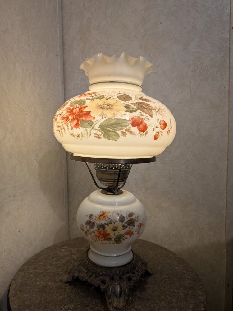 Vintage "Gone With The Wind" Hurricane Lamp