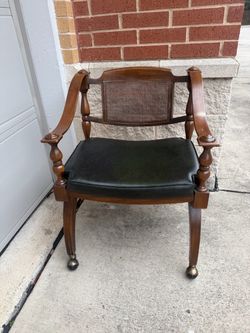 Lenoir Mid Century Hollywood Regency Side Chair (Read Description )
