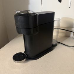 Nespresso Vertuo Next Deluxe Coffee and Espresso Machine by De'Longhi, Chrome