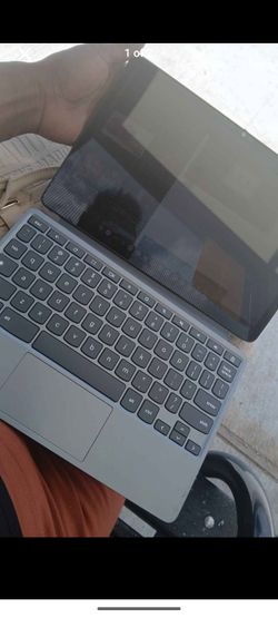Lenovo 2 in 1 Chromebook with detachable keyboard