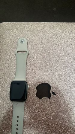 apple watch SE- 2nd gen