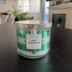 NEW Bath & Bodyworks Mint Chocolate 3-wick Candle