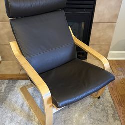Like new Ikea POÄNG Leather Chair. Retail price $289 