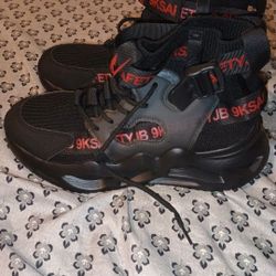 Steal Toe Shoes  Size 10