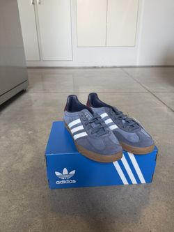 BRAND NEW Adidas Gazelle Indoor Sneaker Size 6 (Brand New)