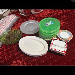 Moving Out Plates 