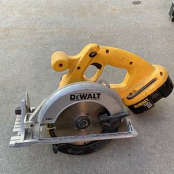 Dewalt Saw