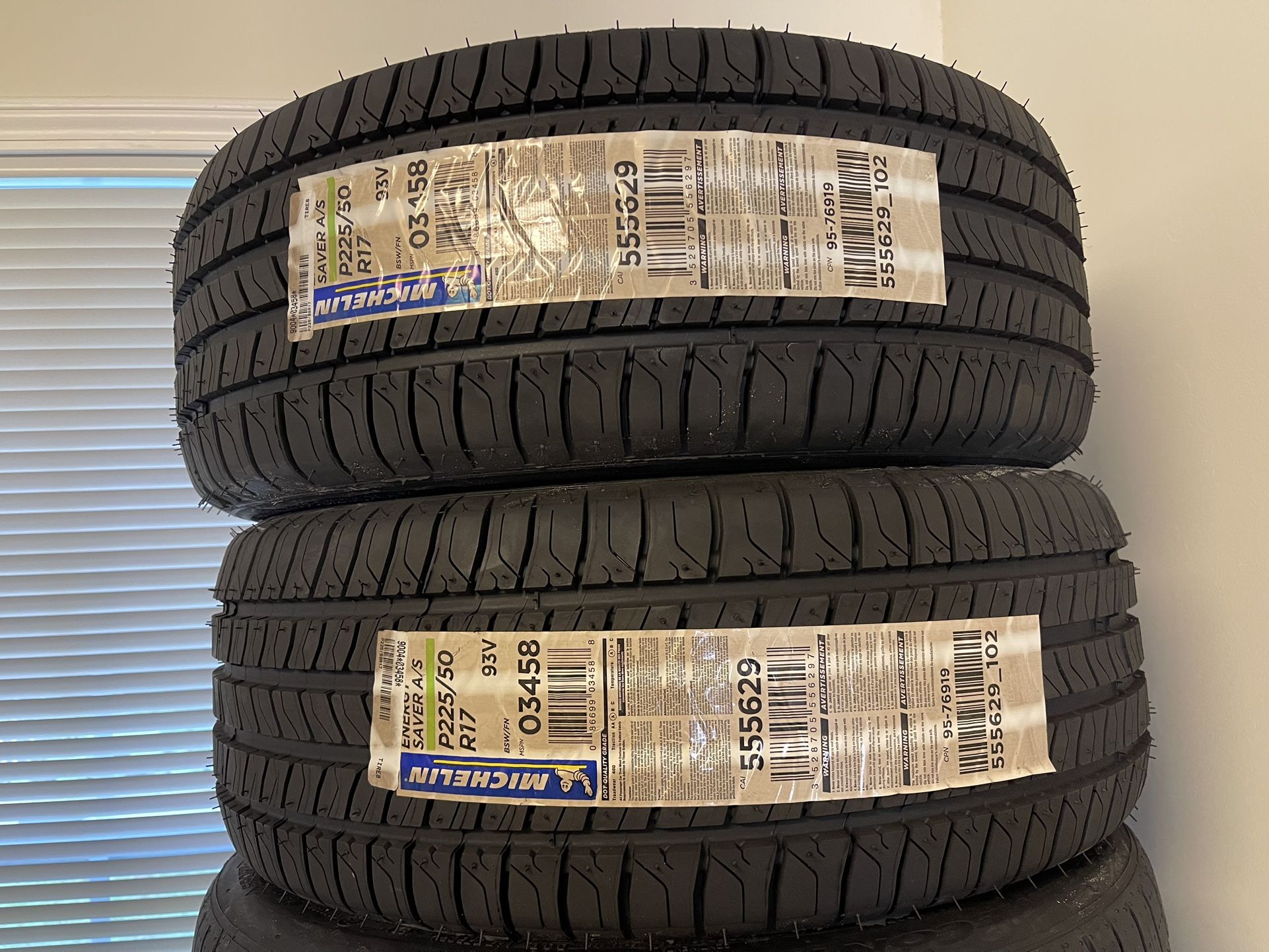Brand New Michelin Energy Saver A/S P225/50/R17 93V 555629