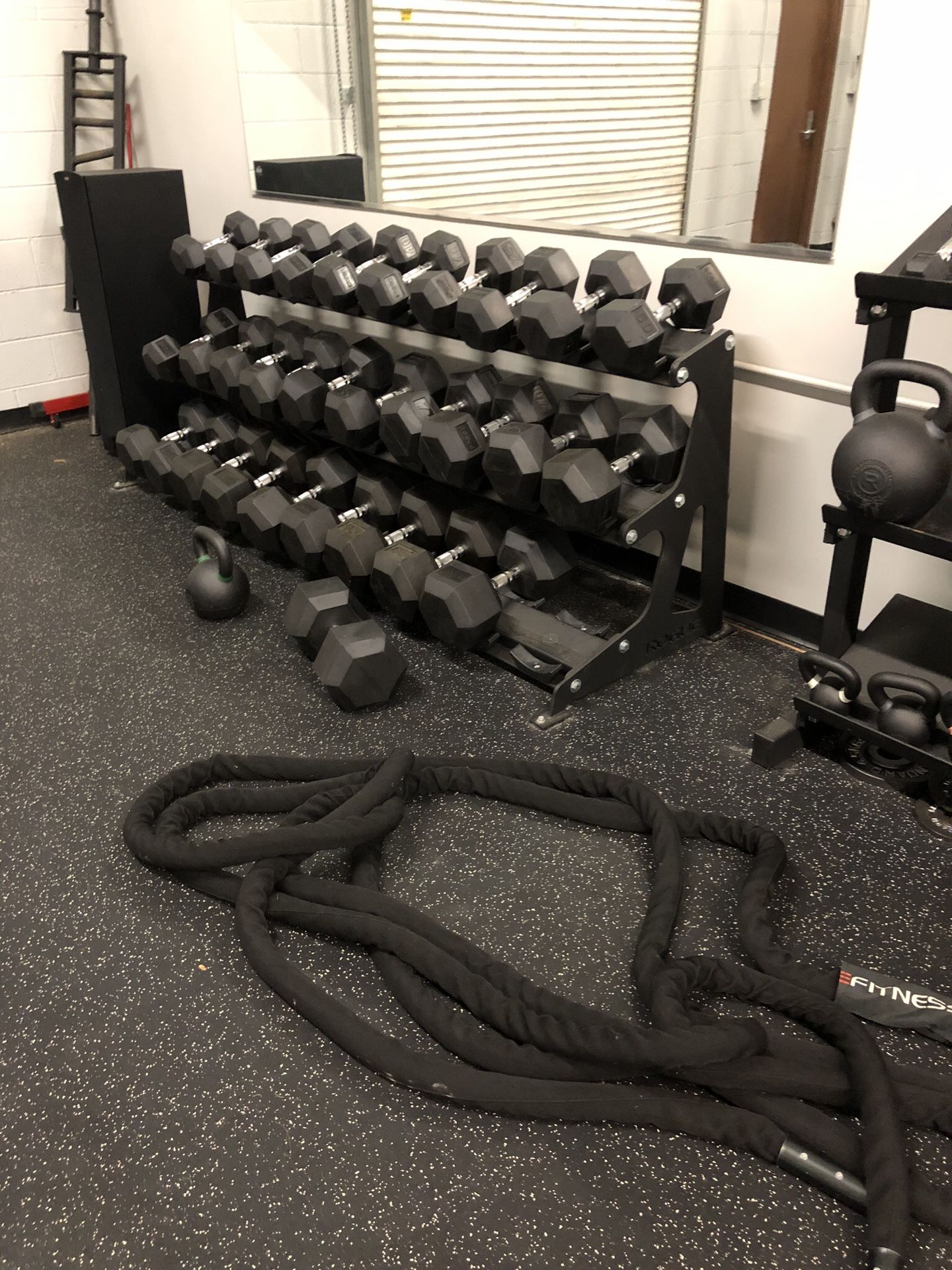 Rogue dumbbell rack with complete set of dumbbells for Sale in Dallas, GA OfferUp
