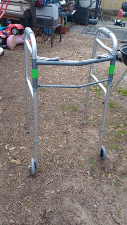 Like New Adult Walker