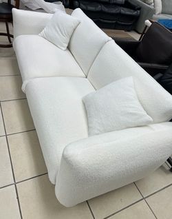 Beautiful Sofas in stock @ MYYSPACE FURNITURE 🪑 Same Day Delivery 🚚