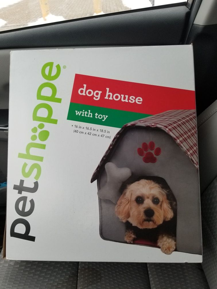 Brand New PetShoppe Dog House