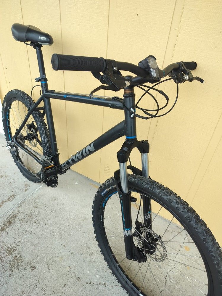 B-TWIN ROCK RIDER MTB(26')