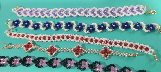 Glass Beads Bracelet 