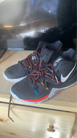 Kyrie 5s friends edition NO BOX (size 10.5)