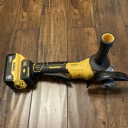 DeWalt DCG406 20V MAX XR Brushless 4-1/2” (125mm) Cordless Angle Grinder with 5Ah Battery – Powerful, Reliable Tool for Grinding, Cutting, and More!