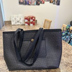 Tommy Hilfiger Purse