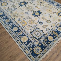 8x10 Handknotted Wool Rug 