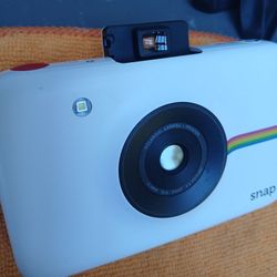 SNAP By Polaroid With Zinc Camera