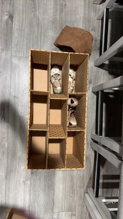 Shoe rack box