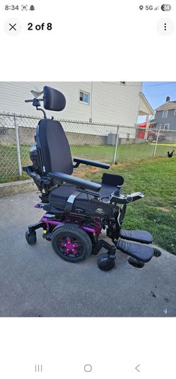 Quantum edge 3 power wheelchair