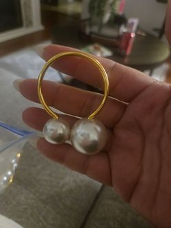 Pearl ring napkin holder