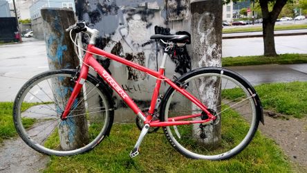 Trek 7.5 FX 17"