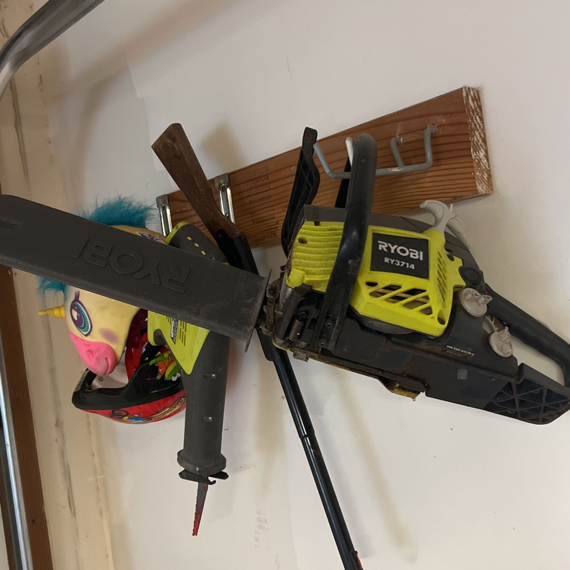 Ryobi 14”  2 Cycle Gas Chain Saw