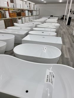 Bathtub, freestanding