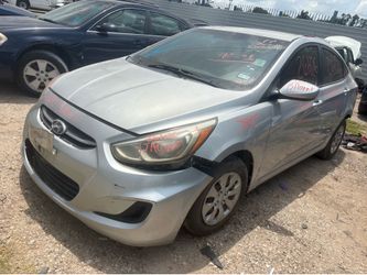 2015 Hyundai Accent  1.6L For Parts