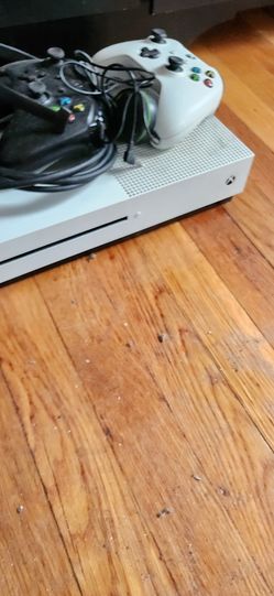 Xbox one S good condition, factory reset. MUST GO ASAP