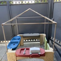 Step 2 kids playhouse