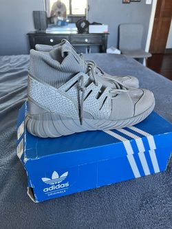 Adidas Tubular 10.5