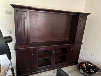 Tv entertainment center