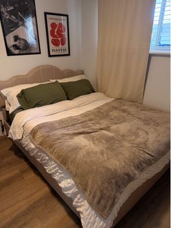 Queen Bed Fram
