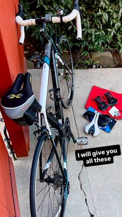 Trek Road Bike with Shimano 105 gear set equipped