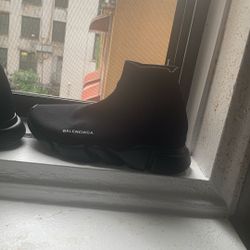 Light Used, Black Socks Baleciaga.