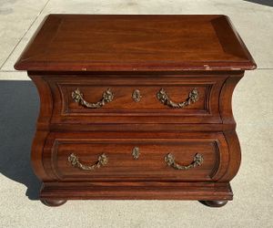 Henredon Bombay chest 2 drawer