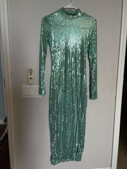 New Green Sequin Long Sleeve Maxi Dress