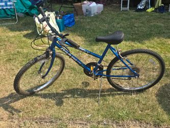 Huffy girls bike