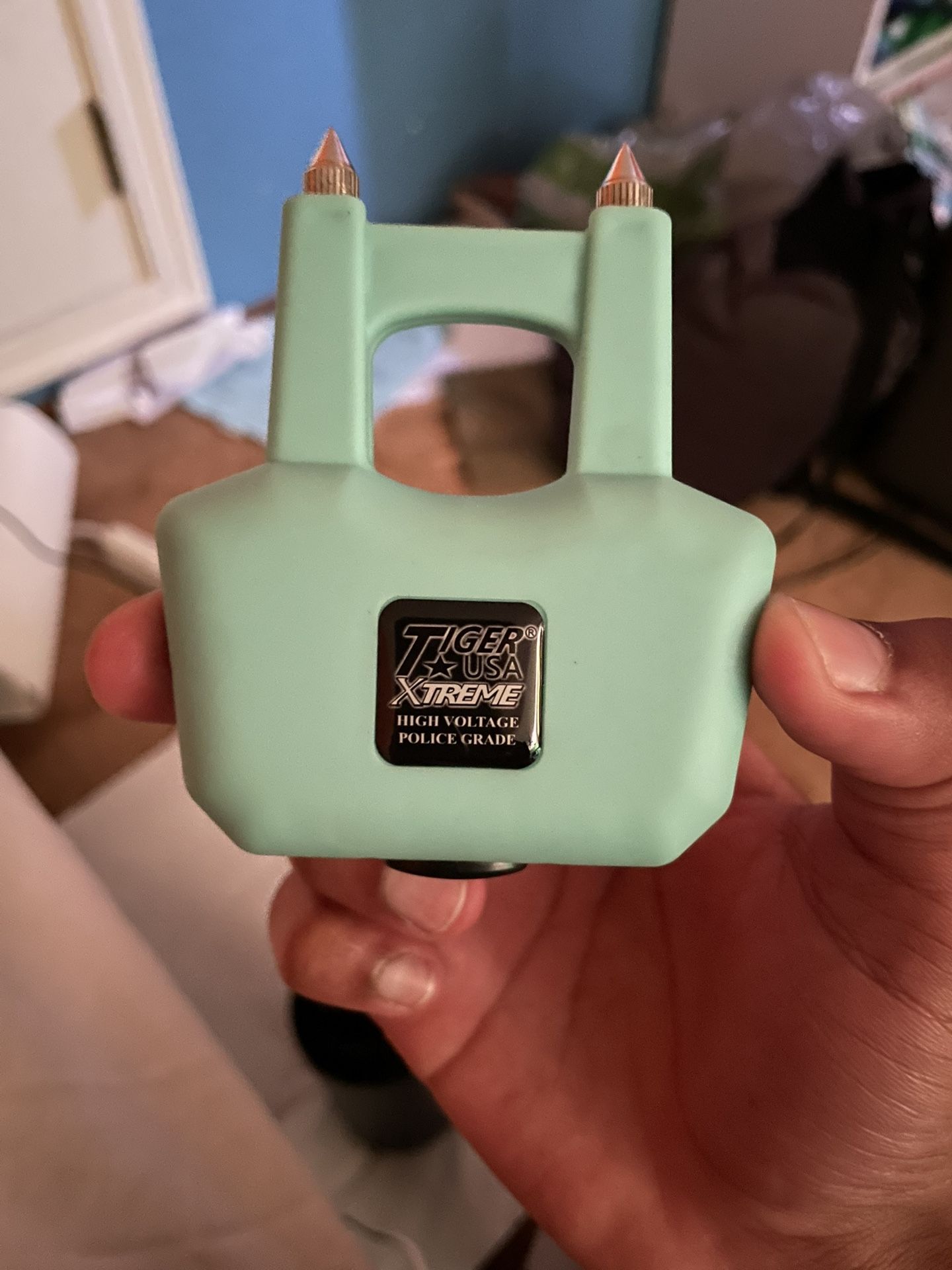 🔥 $50 – High Voltage Self-Defense Device | Rechargeable & Police Grade 🔋⚡