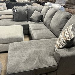 Beautiful Chaise Nice Sectional! 