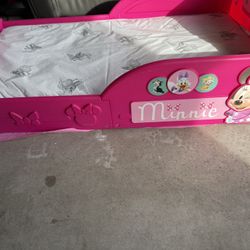 Minnie Mouse Floor Toddler Bed 30 Or Best Offer 