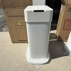 16Gl Automatic Trash Can with Motion Sensor Butterfly Lid